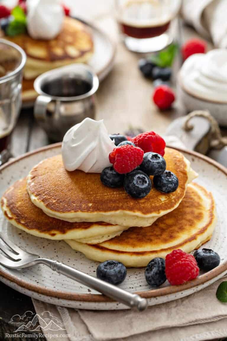 Fluffy Pancakes Recipe (VIDEO) l Rustic Family Recipes