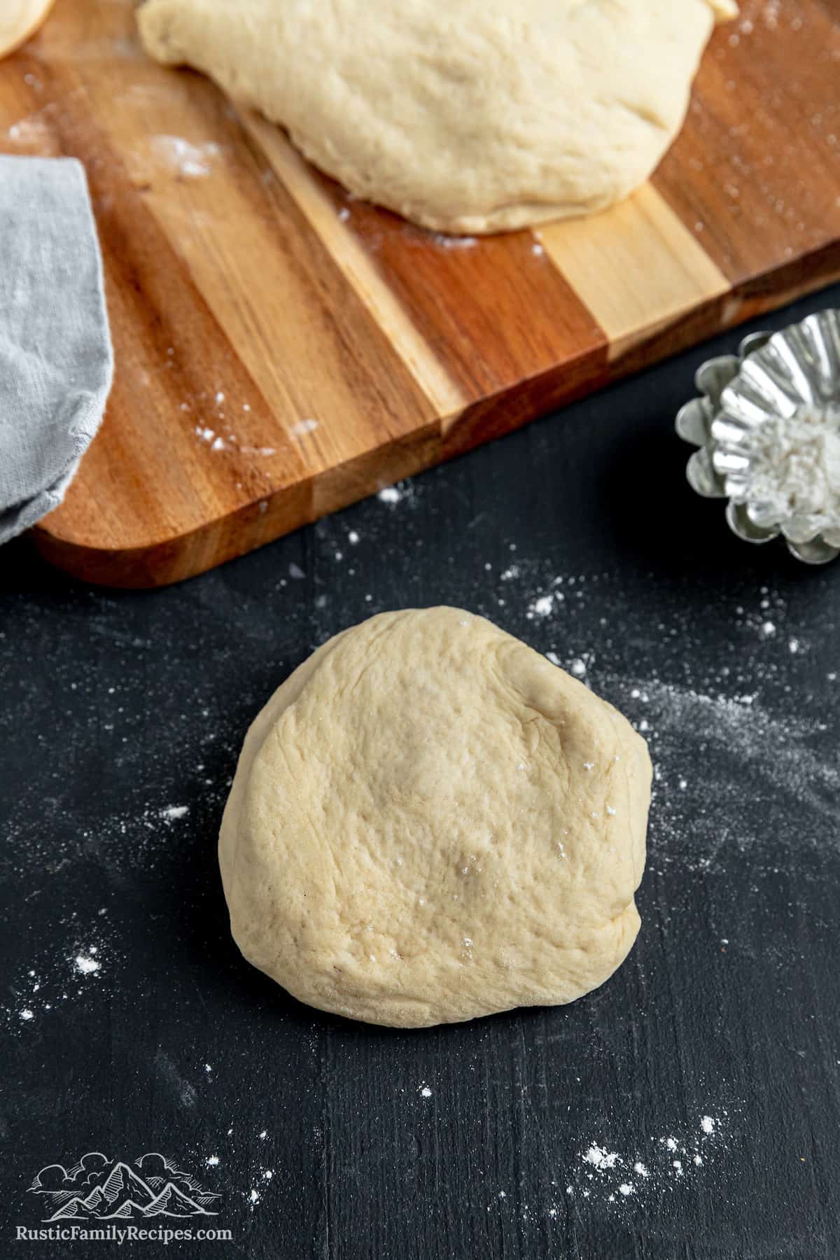 A disc of dough ready to be shaped