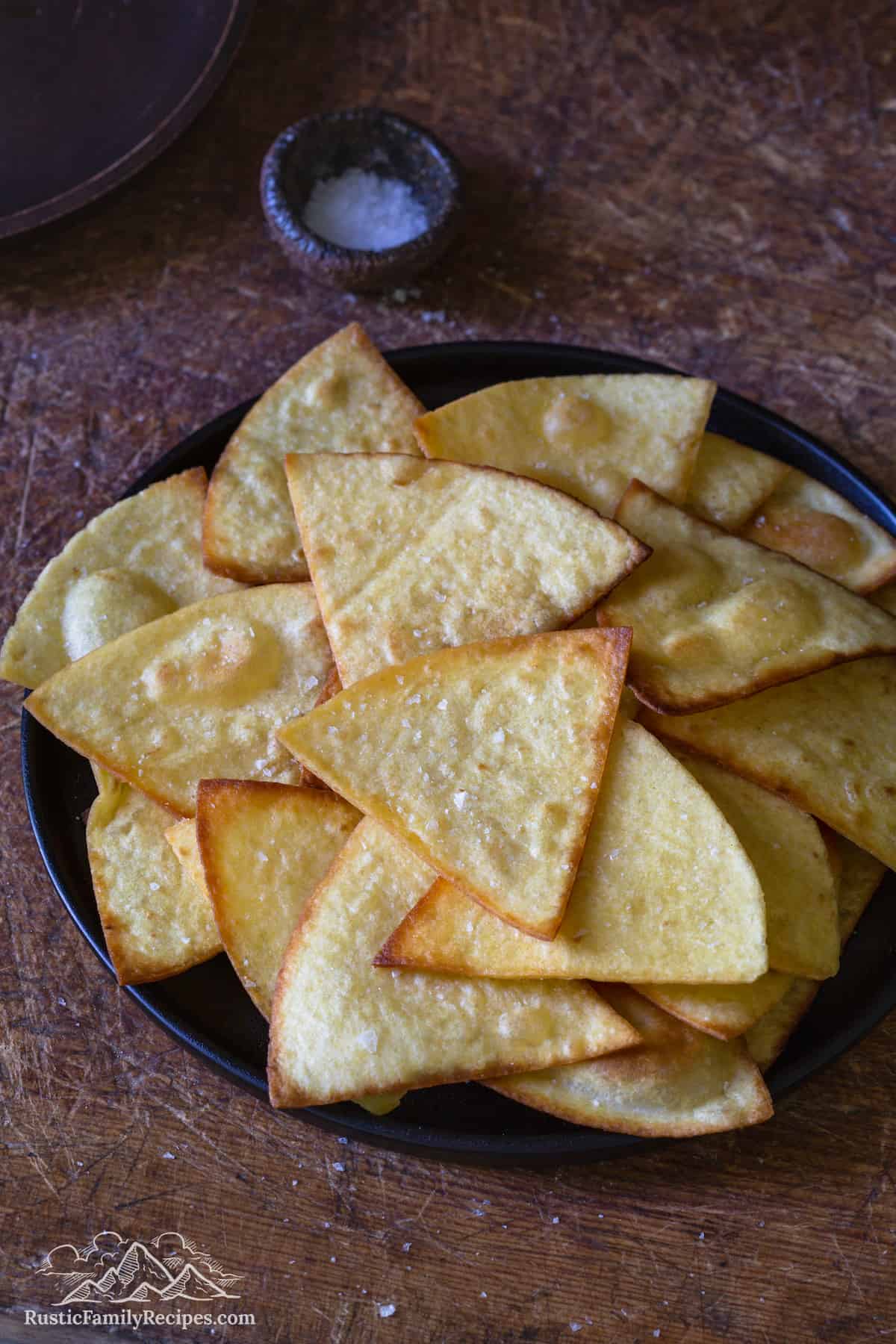 A plate of freshly fried totopos