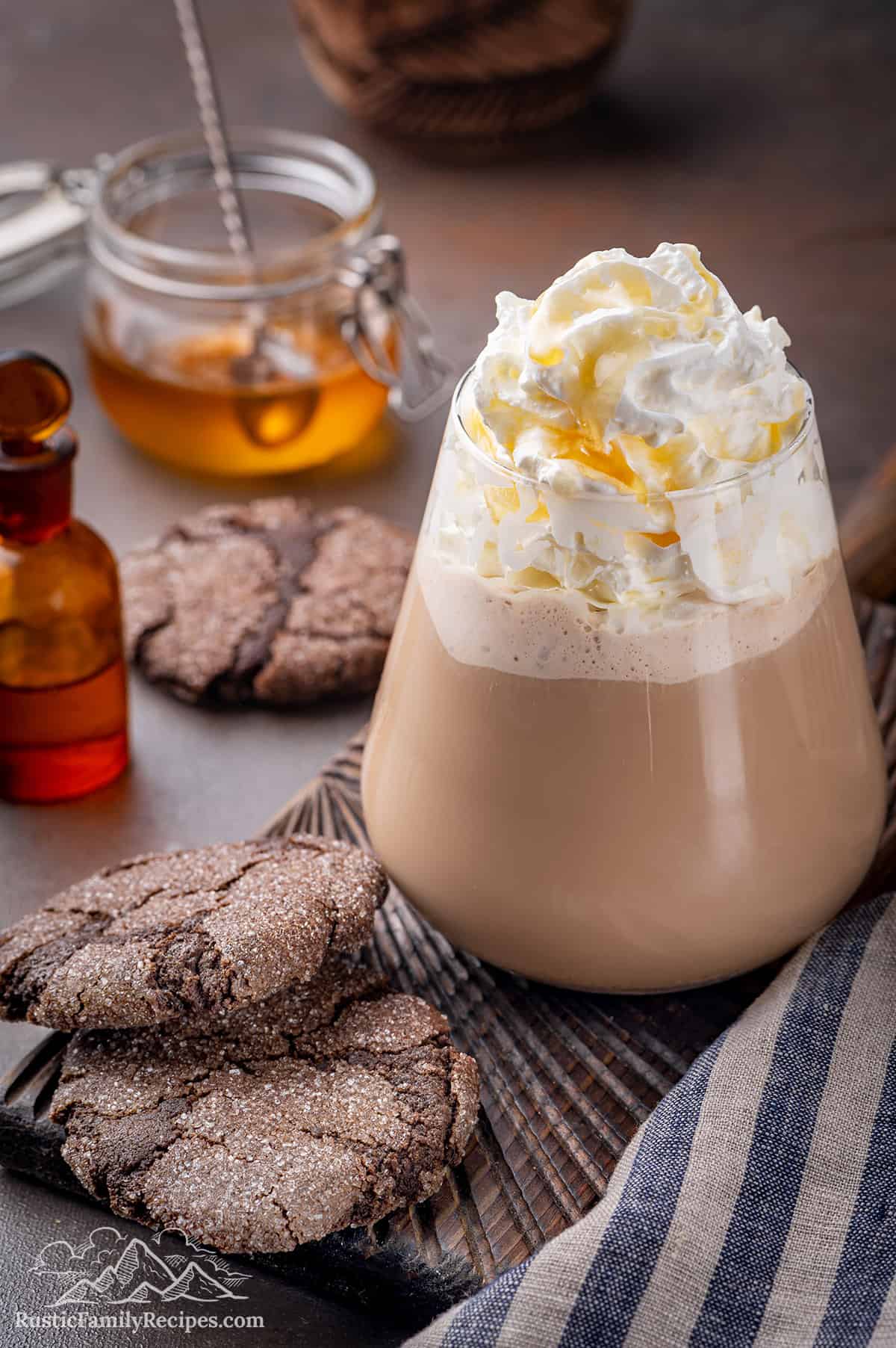 Honey Vanilla Latte with chocolate sugar cookies