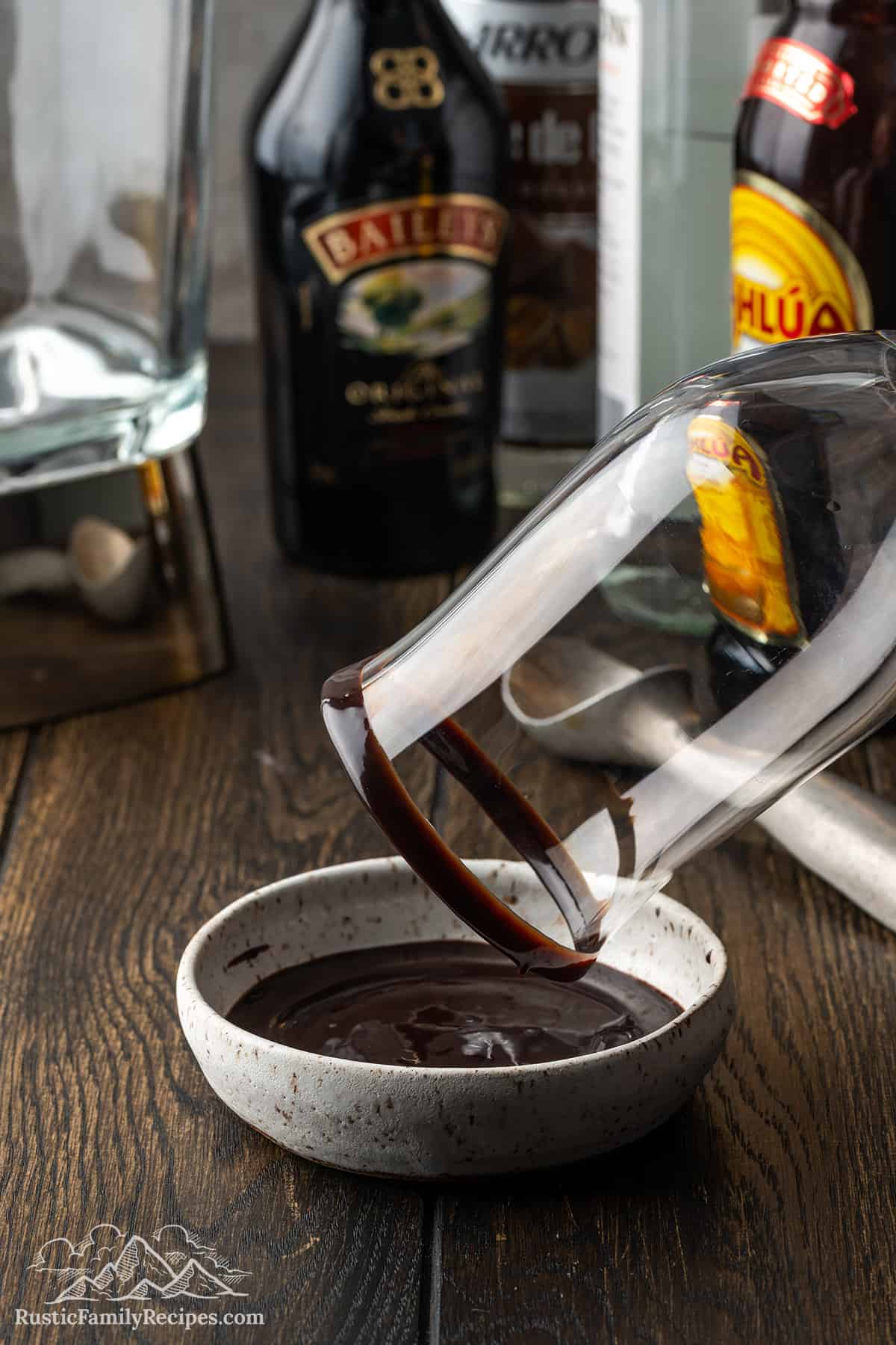 Adding a chocolate rim to a hurricane glass